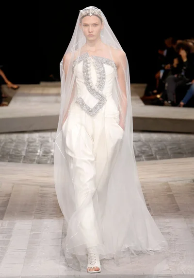 Look 15